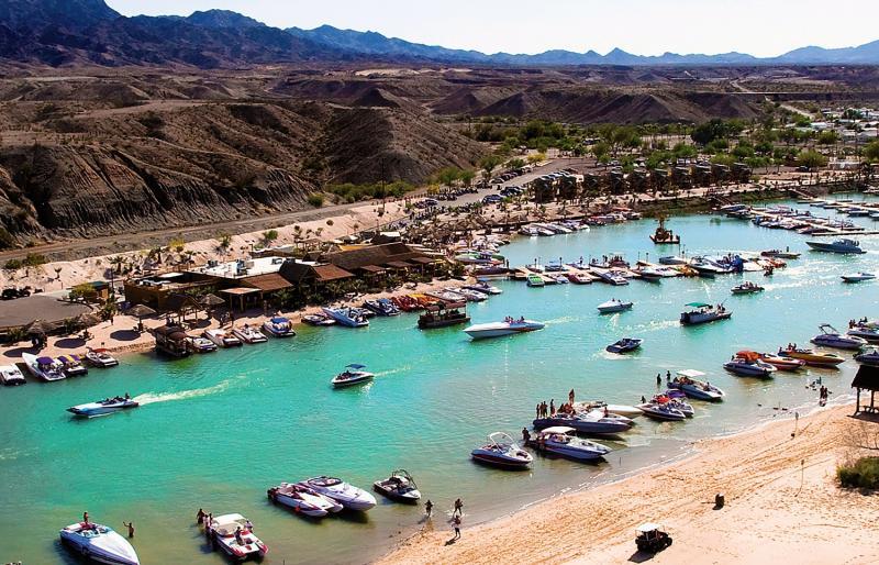 Pirate Cove Resort & Marina Needles Luaran gambar