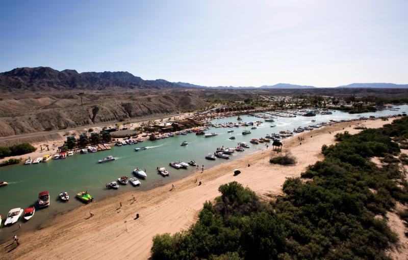 Pirate Cove Resort & Marina Needles Luaran gambar
